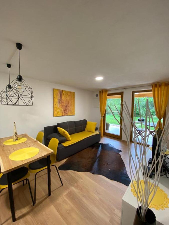 Apartma Lupis Podvolovljek المظهر الخارجي الصورة